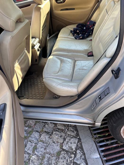 Carro Volvo v70