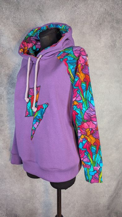 Auri Lili nowa fioletowa ciepła bluza Buddhi z witrażowym wzorem M