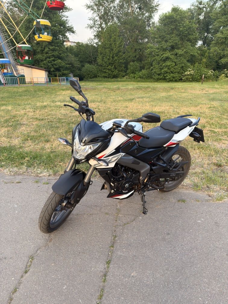Bajaj pulsar ns200 2024