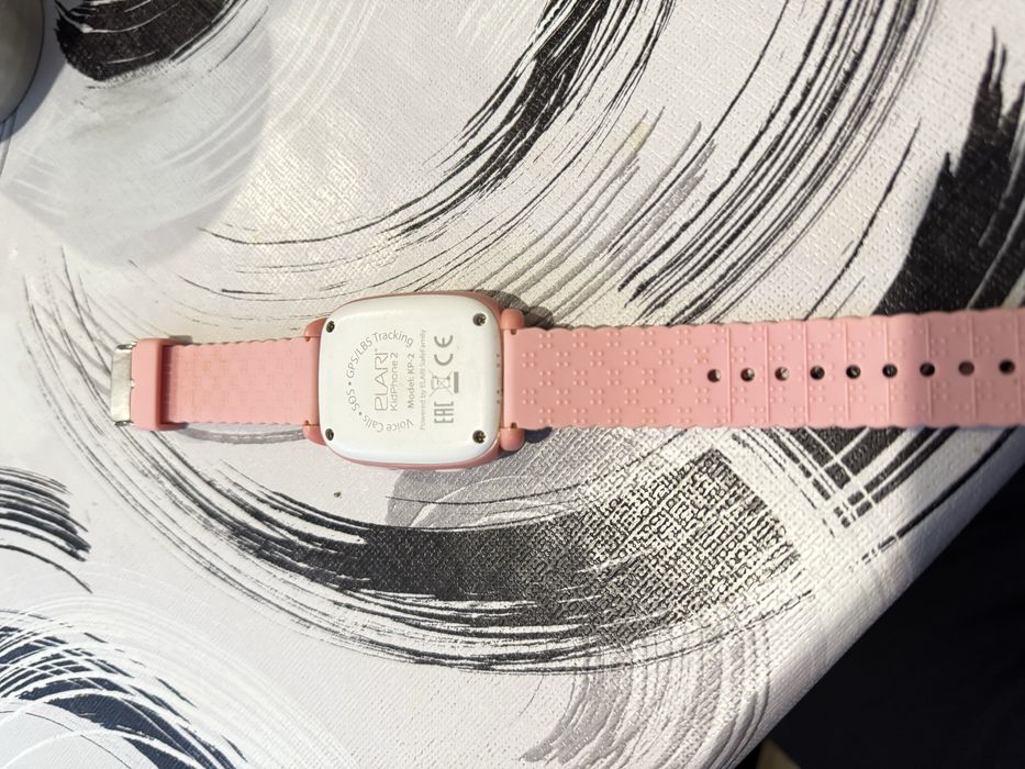 Смарт-часы детские KidPhone 2 Pink с GPS-трекером ELARI