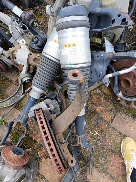 Amortyzator pneumatyczny lewy prawy zwrotnica Grand Cherokee wk2 Lift