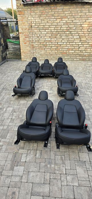 Салон сидіння автосидіння крісла купе відкидні рекаро спорт  комфорт