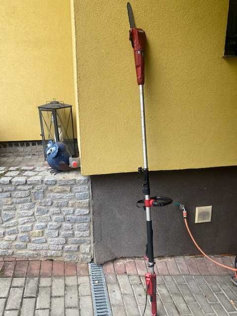 Pila do galezi teleskopowa