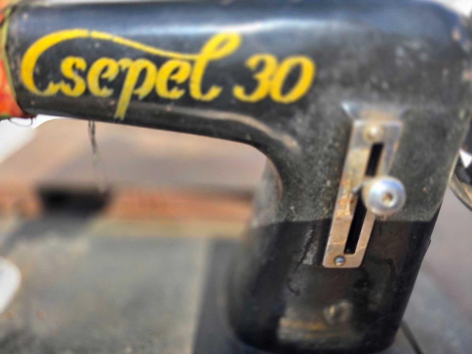 Швейная машинка CSEPEL 30