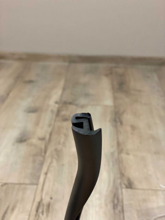 Uszczelka okienna szyby E-TN Ursus C-330 C-360 C-385 C-4011 MF ZETOR