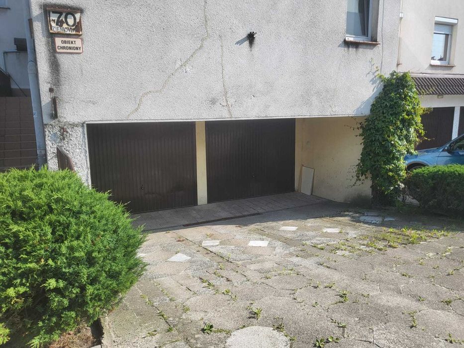 Garaż zamknięty Antoninek Ziemowita