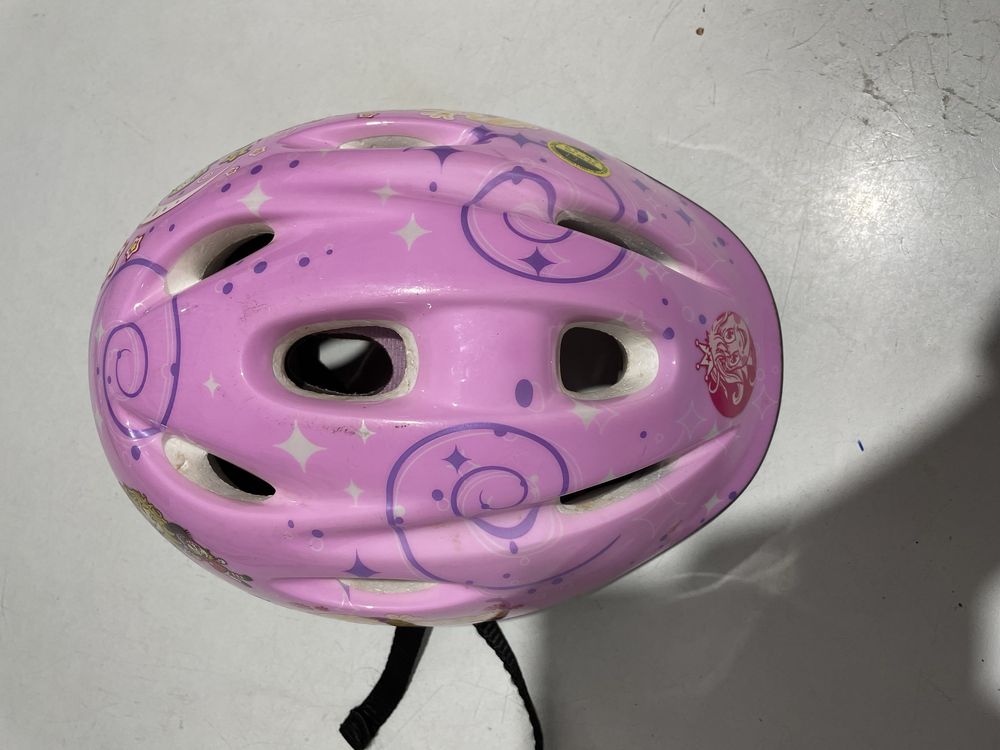 Capacete cor de rosa