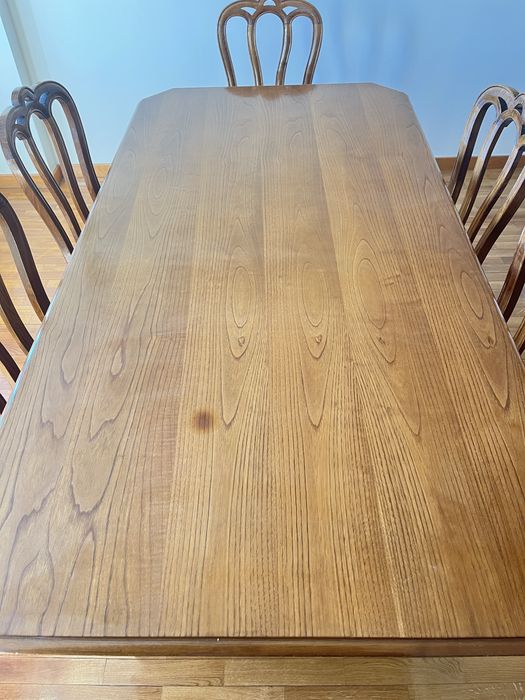 Mesa de Jantar / cadeiras