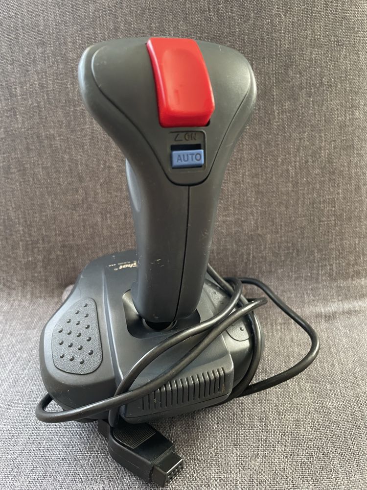 Quickshot Python 1 sprawny joystick Atari Commodore Amstrad MSX Sega
