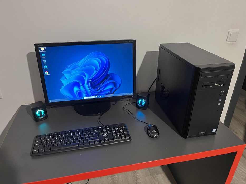 Komputer PC Zestaw Win11 I3 8th 8GB DDR4 SSD 500GB  GT720 Monitor22