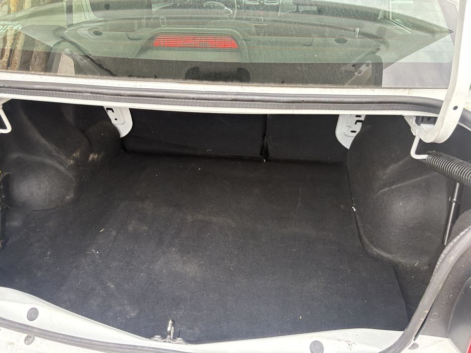 рено логан 2019г