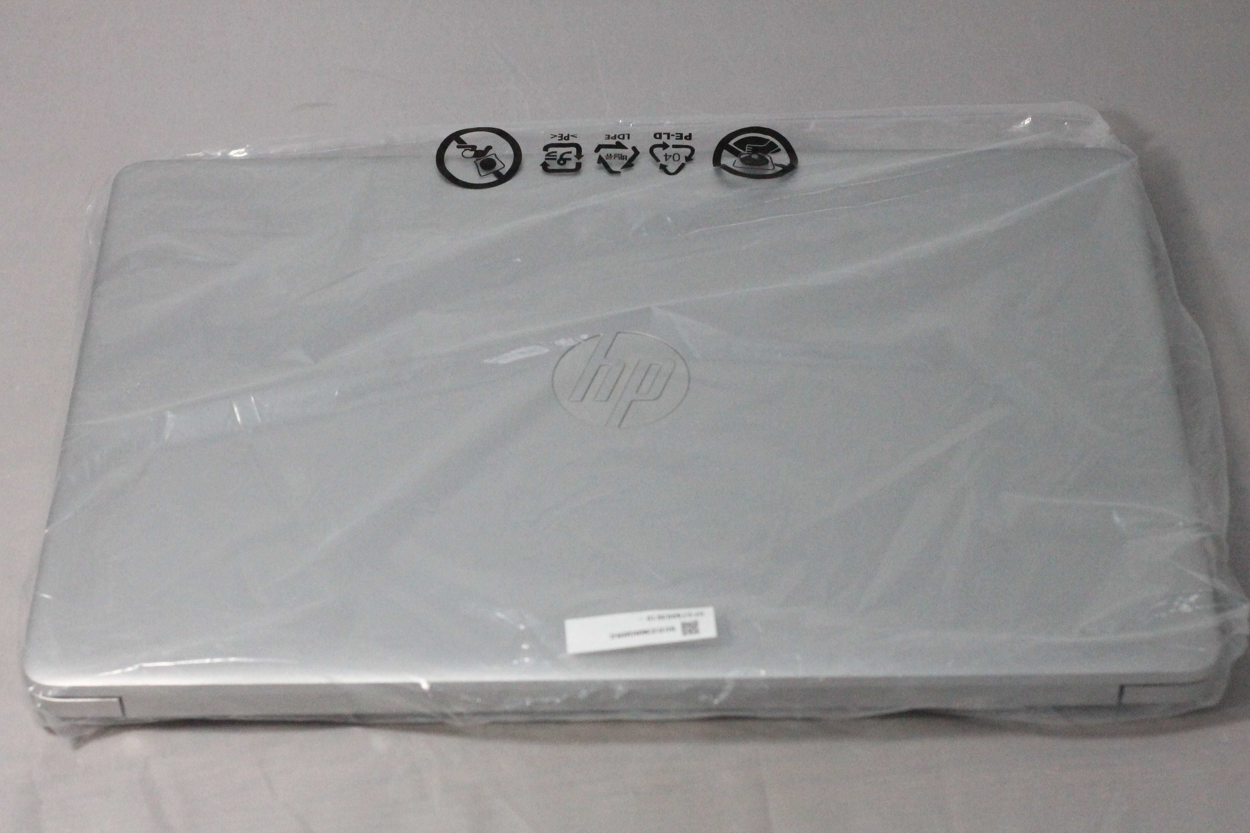 Laptop HP 15s-eq2400nw 15,6" AMD Ryzen 5 8/256 GB zafoliowany