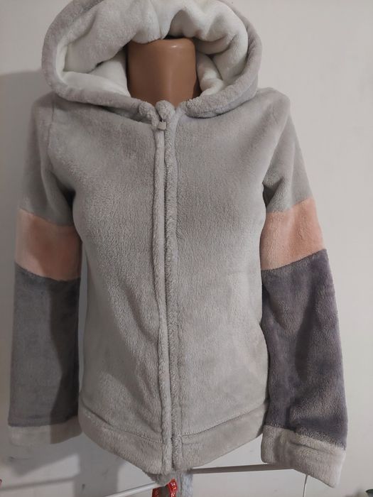 Кофта для хлопчика і дівчинки 8-9р