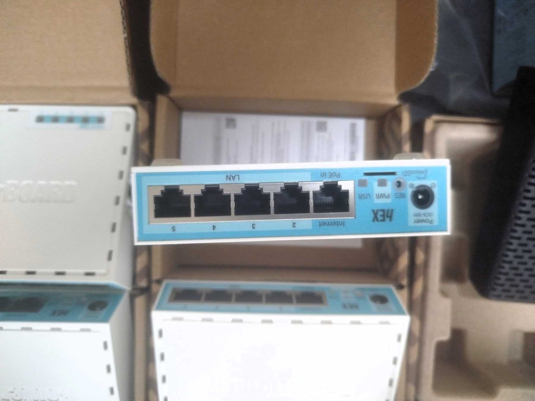 Маршрутизатор (роутер) MikroTik hEX (RB750Gr3)