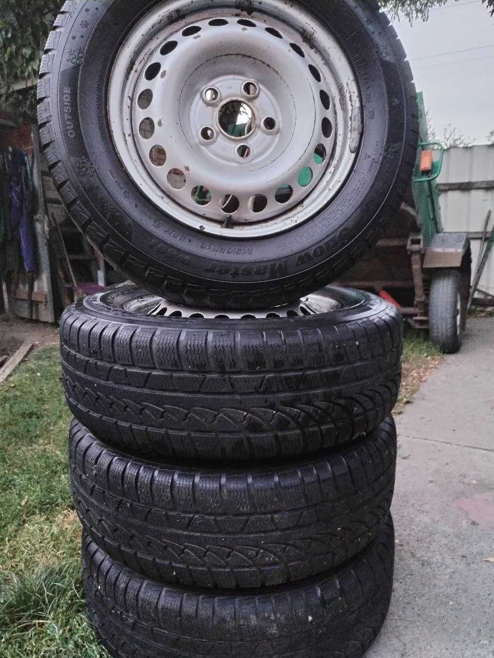 Колеса на дисках 215/65 R16 Зима. Volkswagen T5