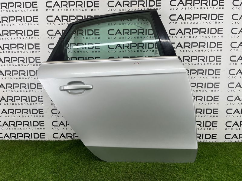 Дверь задняя правая AUDI A4 B8 2.0 2012