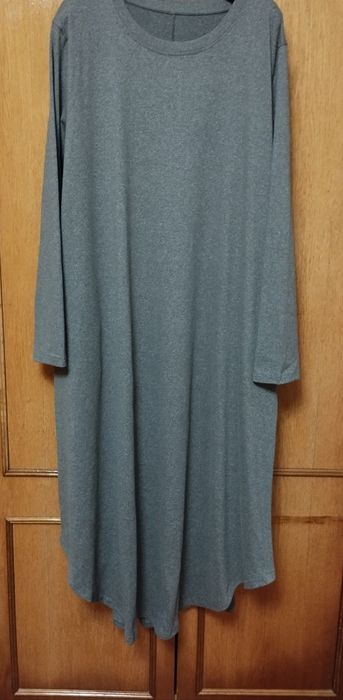 Продам трикотажне  плаття.