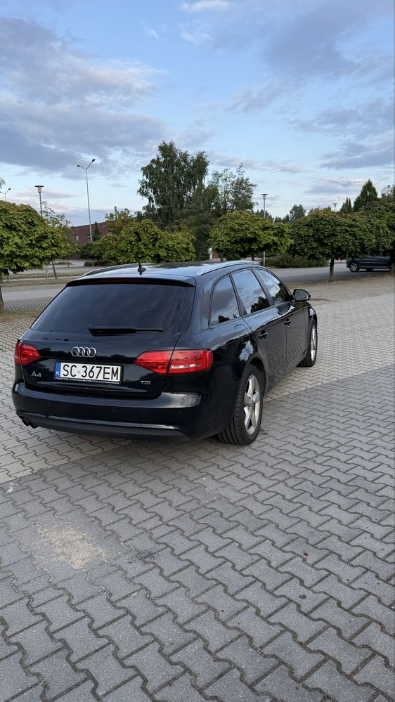 Audi a4b8 2012 rok 2.0 TDi