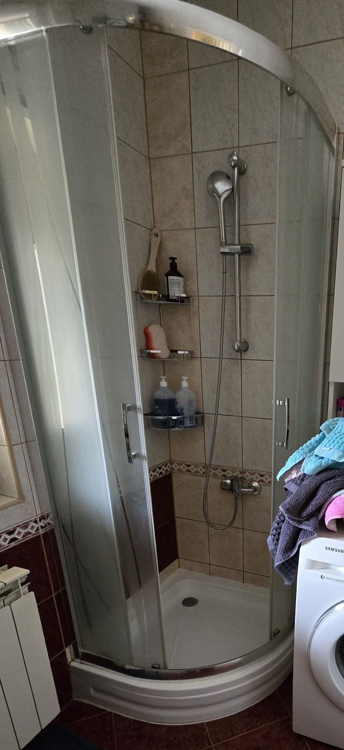Kabina prysznicowa i brodzik
