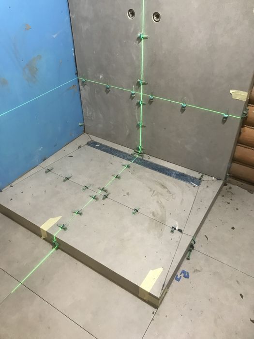 Вкладаю плитку, керамічну та тротуарну