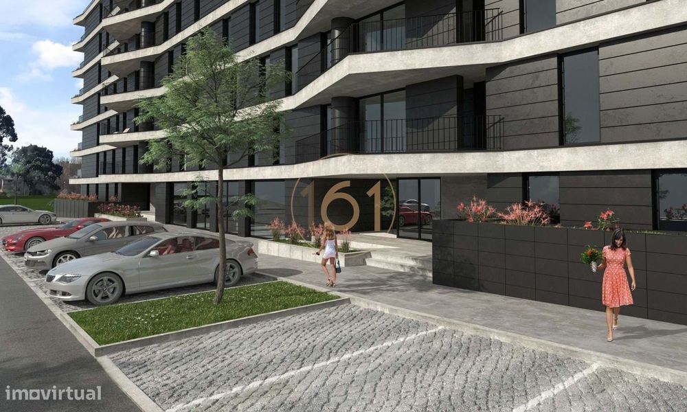 Loja em Ramalde  com 70,2 m2 ao nível do RC com lugar de garagem e um