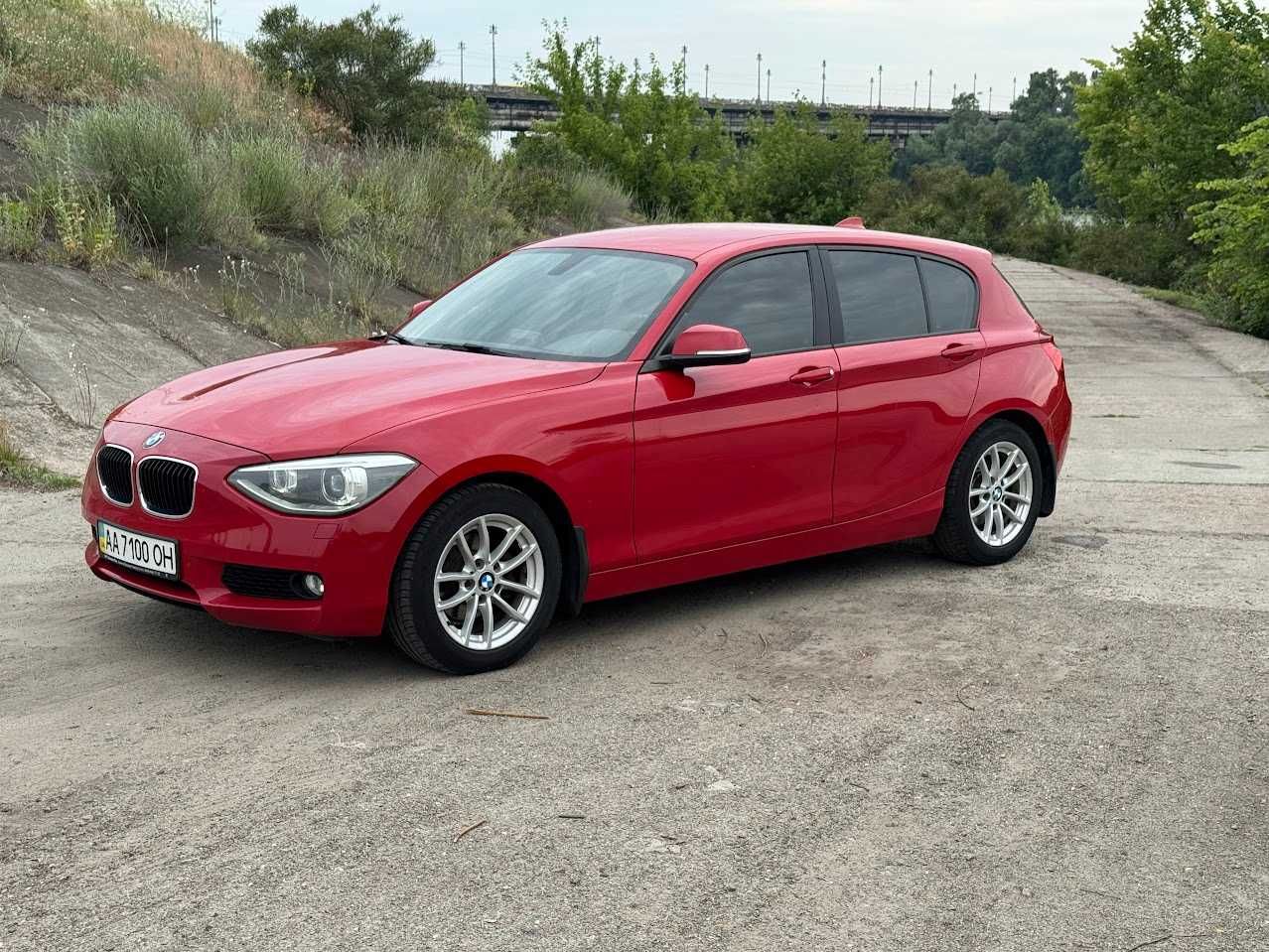 BMW 116i 8ст-автомат 123т км 2012р з салону