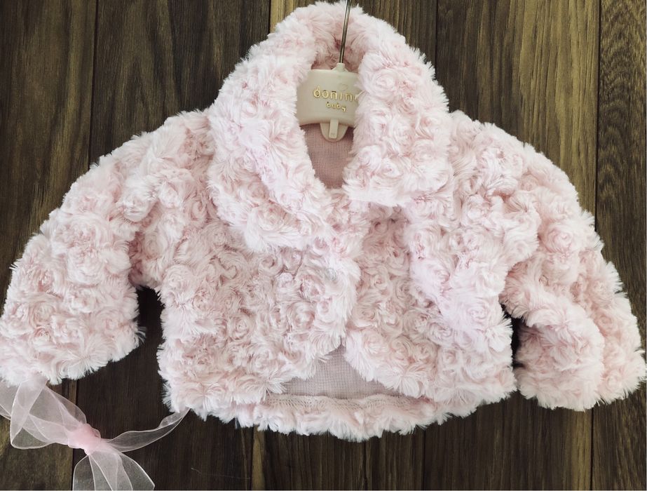 Śliczne różowe bolerko do chrztu r. 62