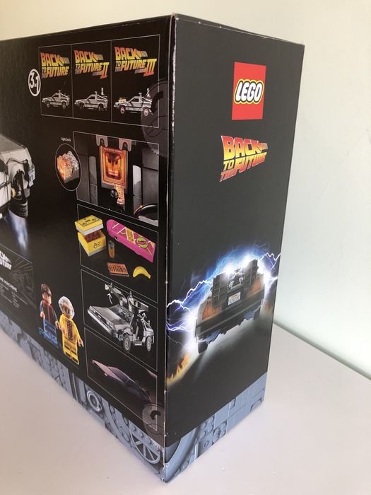 LEGO 10300 Back to Future Time Machine (NOVO SELADO)