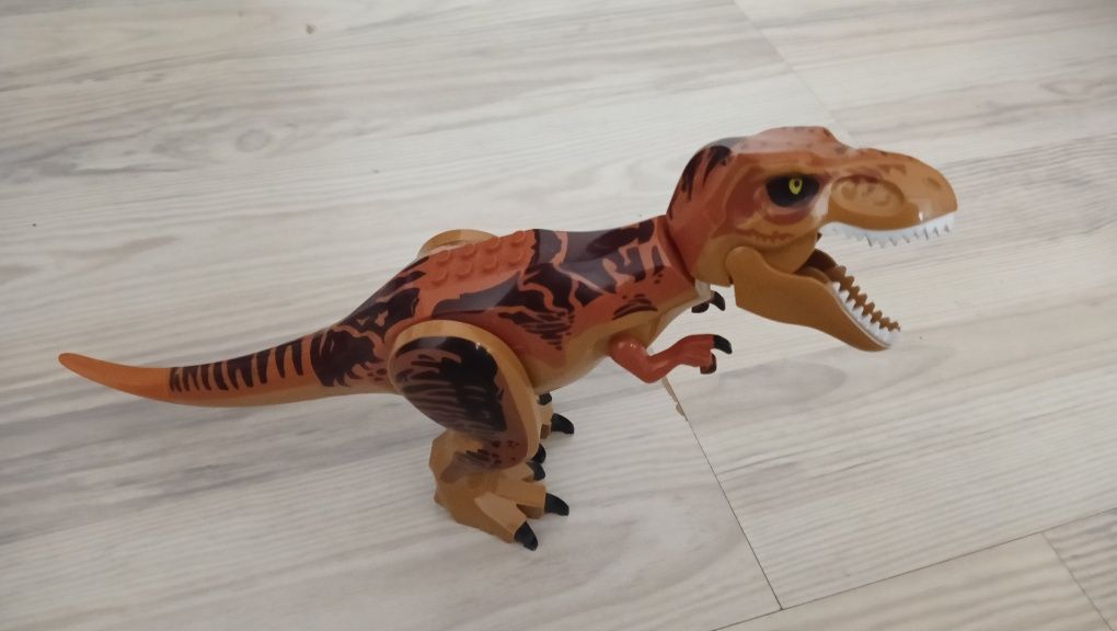 Игрушка лего тираннозавр