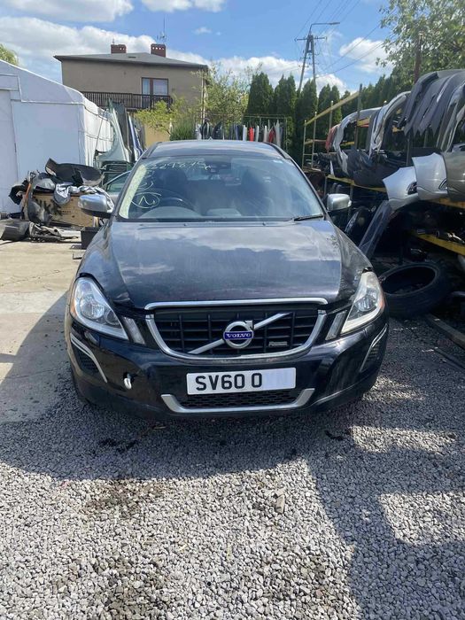 VOLVO XC60 2012r. D4 manual awd 452-26 R design NA CZĘŚCI