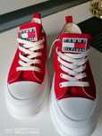 Nowe trampki damskie 39