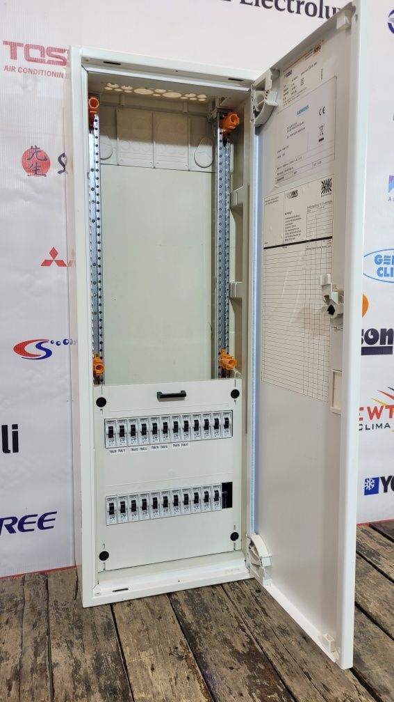 Электро щитовая SIEMENS.