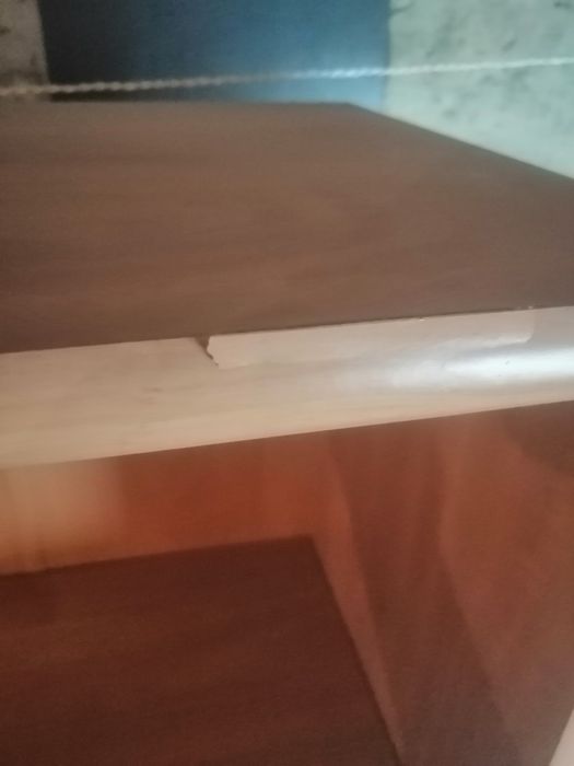 Regał z półkami. Słupek 185 cm