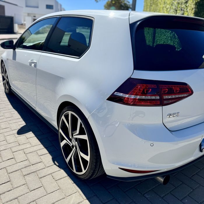 VW Golf 7 GTi Performance DESDE 269€ mês