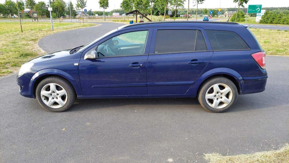 Opel Astra h 1.9 CDTI 120 km