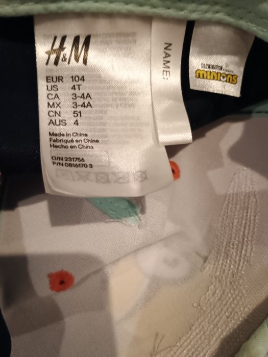 H&M czapka z daszkiem Minionek r.104