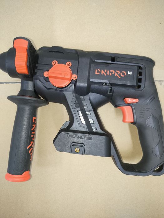 Перфоратор акумуляторний Dnipro-M DHR 201 Compact.