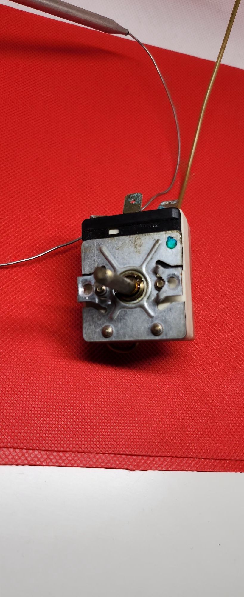 Termostat regulator temperatury