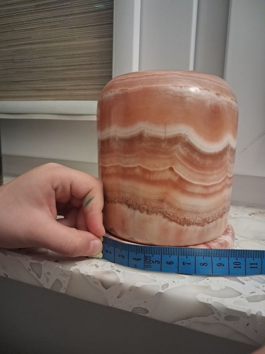 Swiecznik z kamienia mineralnego onyx