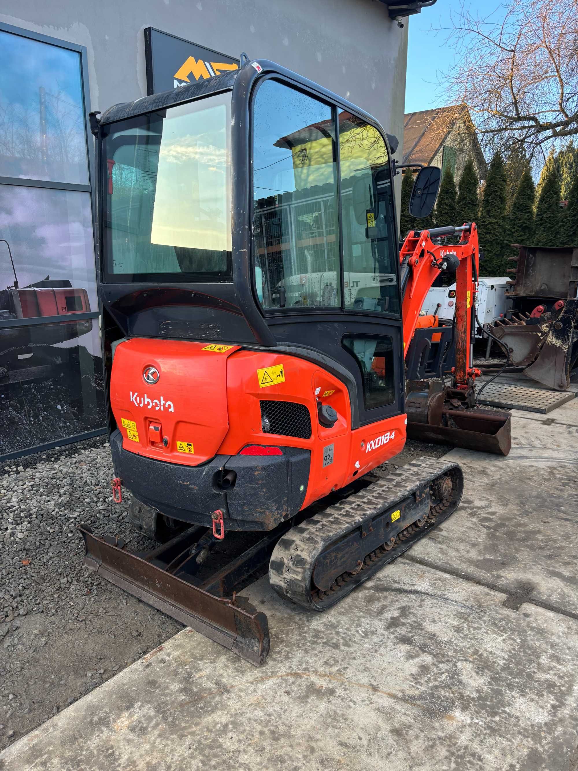 Minikoparka Kubota KX018-4 z 2021r szybkozłącze skarpowa uchylna sprow