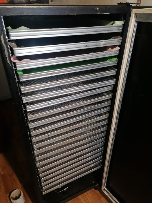 Сушильный шкаф (дегидратор) для фруктов, ягод, пастилы и джерок