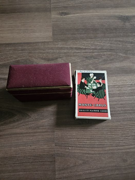 Karty do gry pięć zestawów