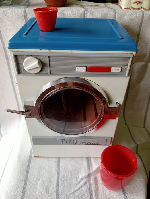 Sprzedam zabawka pralka z PRL-u