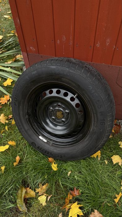 4 Koła zimowe Nissan Qashqai felgi stalowe opony Barum  215/65 R16
