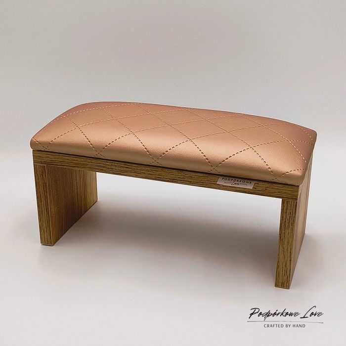 Podpórka do manicure, profesjonalna , super jakość, dużo kolorów NOWA!