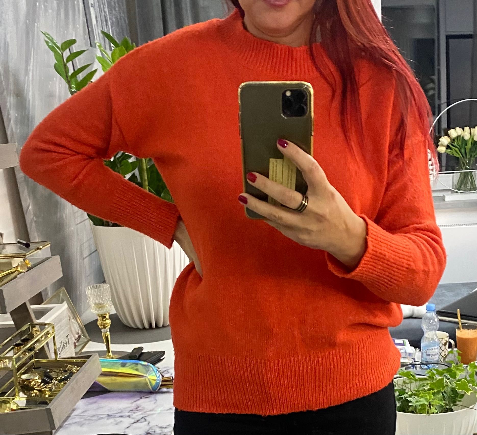 Czerwony jaskrawy sweterek xs-s Primark