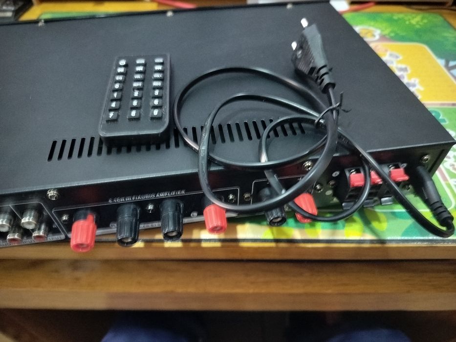 Amplificador 5.1 canais