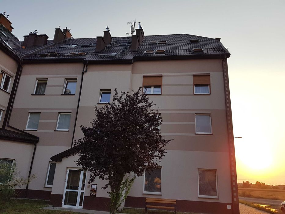 Mieszkanie bezczynszowe 3 pokoje 86m2, ul. Żarska z m. parkingowym.