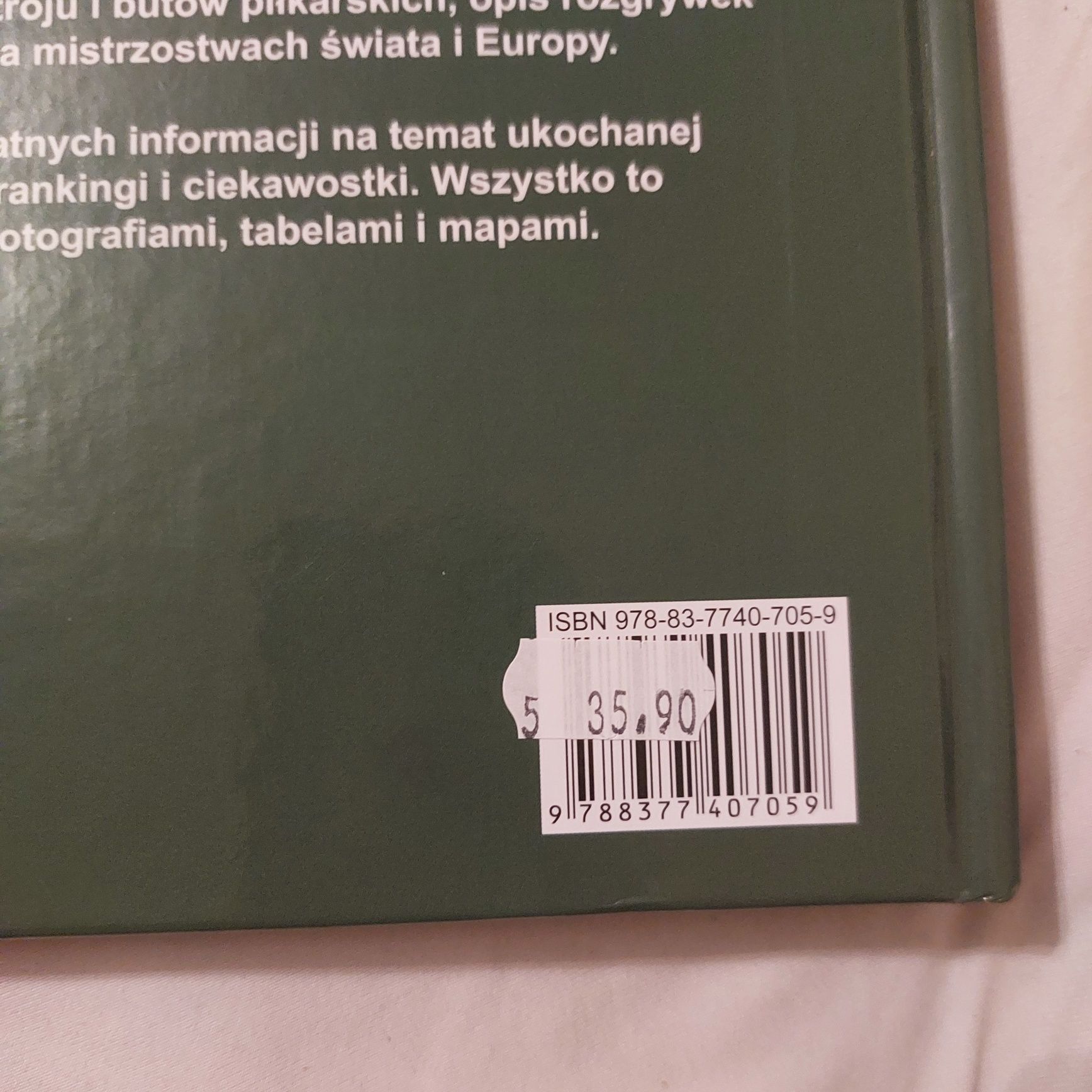 Piłka nożna. Historia, mistrzostwa, gwiazdy, puchary.