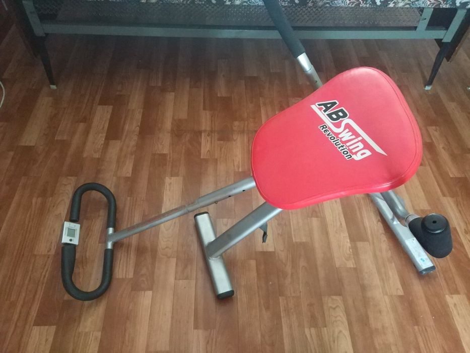 Продам тренажёр для пресса и спины